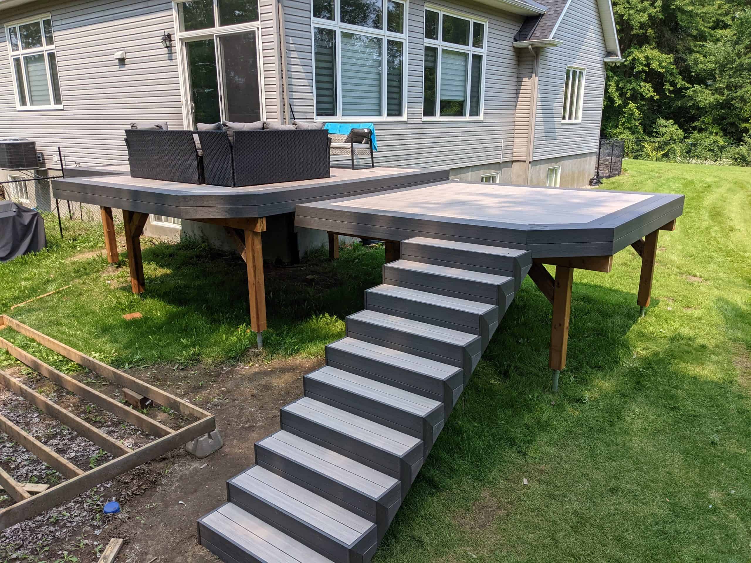 Earl Grey Composite Deck in Ottawa