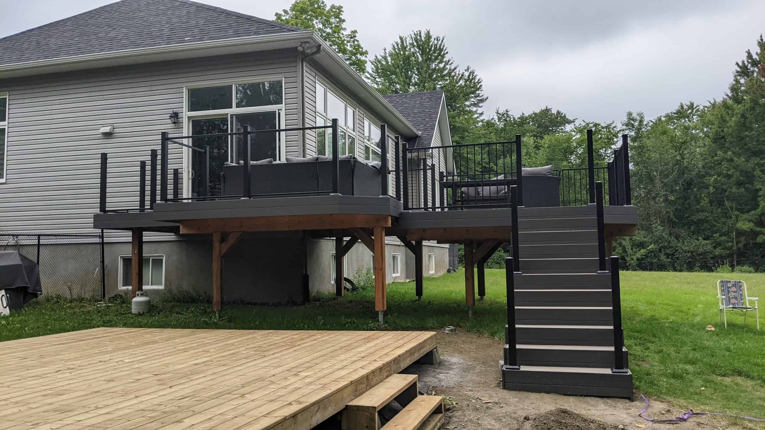 Composite Deck with Fortress Rail by Ottawa Deck Builders