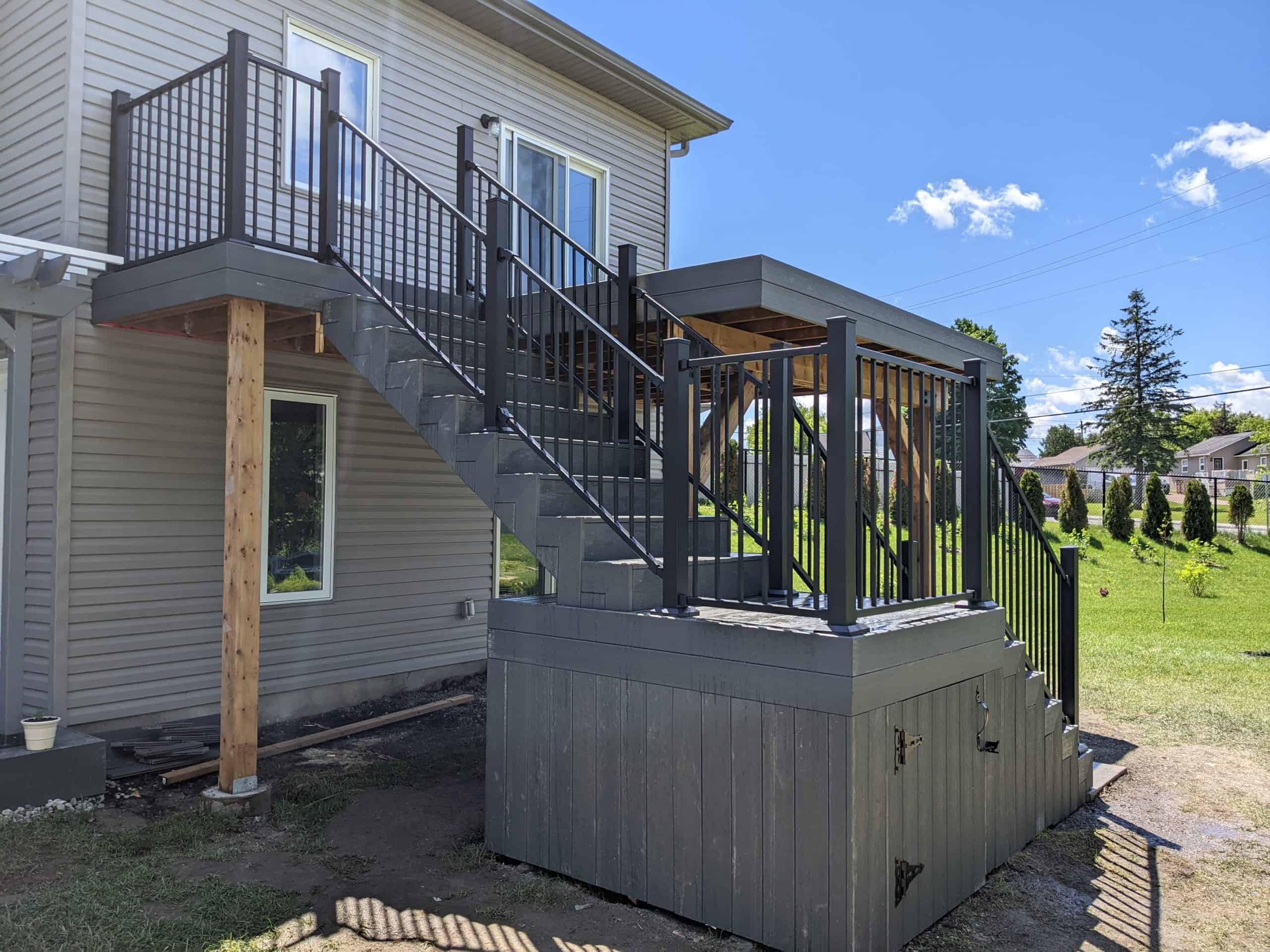 Fortress Railing by Ottawa Deck Builders